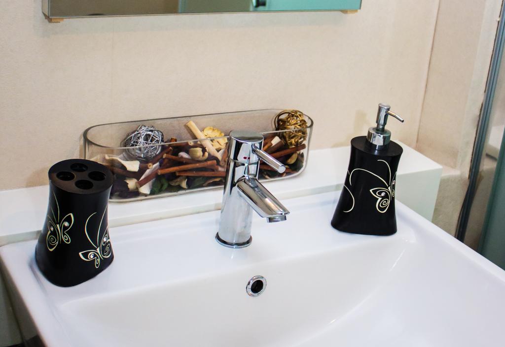 Oezay Suites Istanbul Bagian luar foto